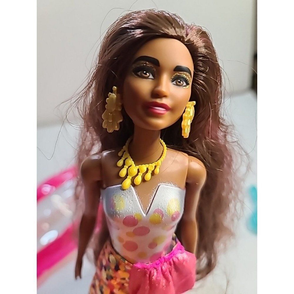 Barbie Color Reveal Doll Party Series Confetti African American Daya Face Mold